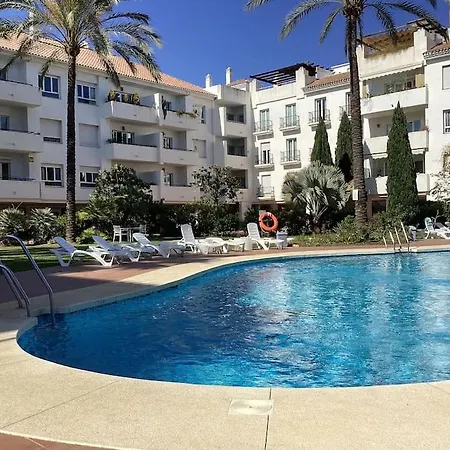 Luxury By Antonio Apartman