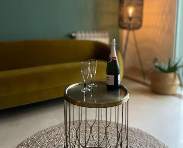 アパート Luxury By Antonio マルベーリャ